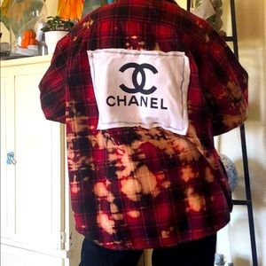 Classic handmade bleach distressed flannel. 🫦🌶💕